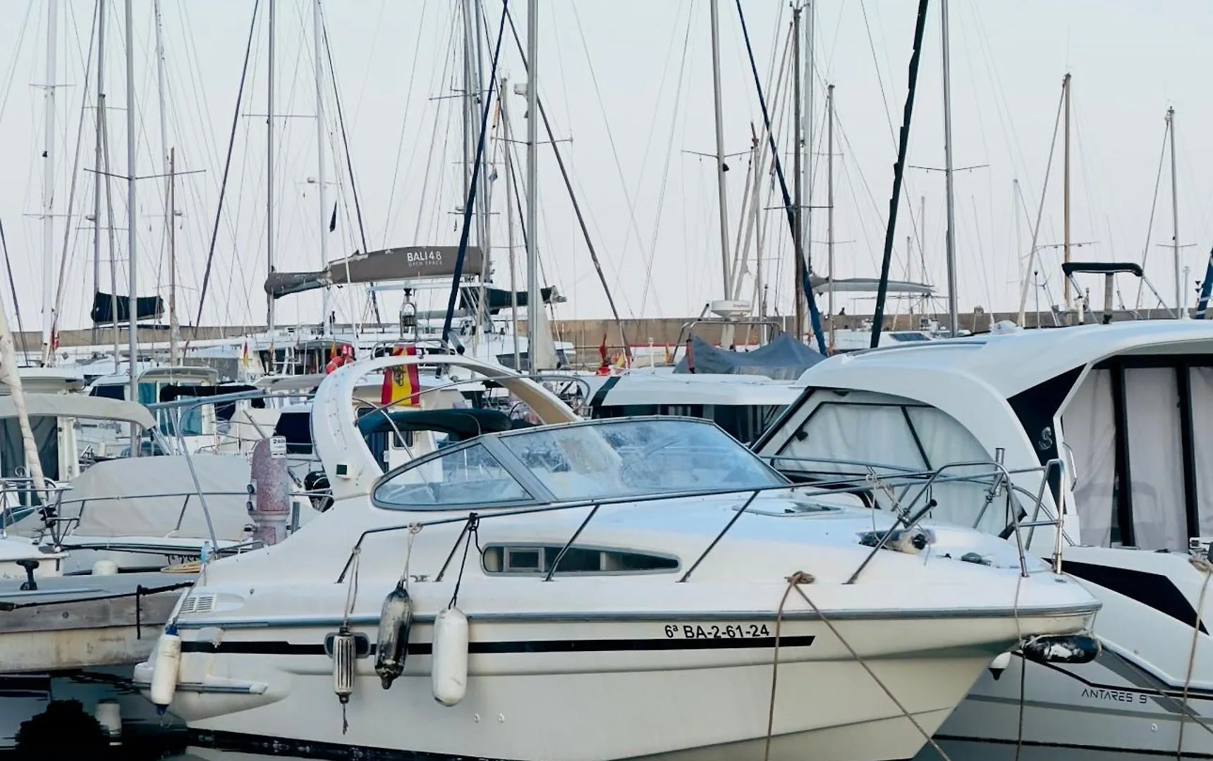 Boat In Barcelona For Sleeping And Sailing Hotel 0*,  Spanje