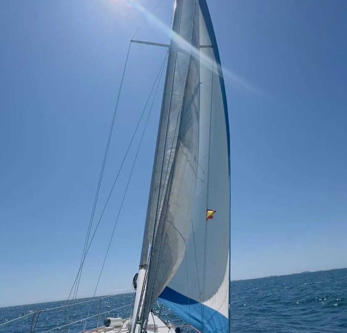 Botel Sailing Experience In Barcelona Hotel